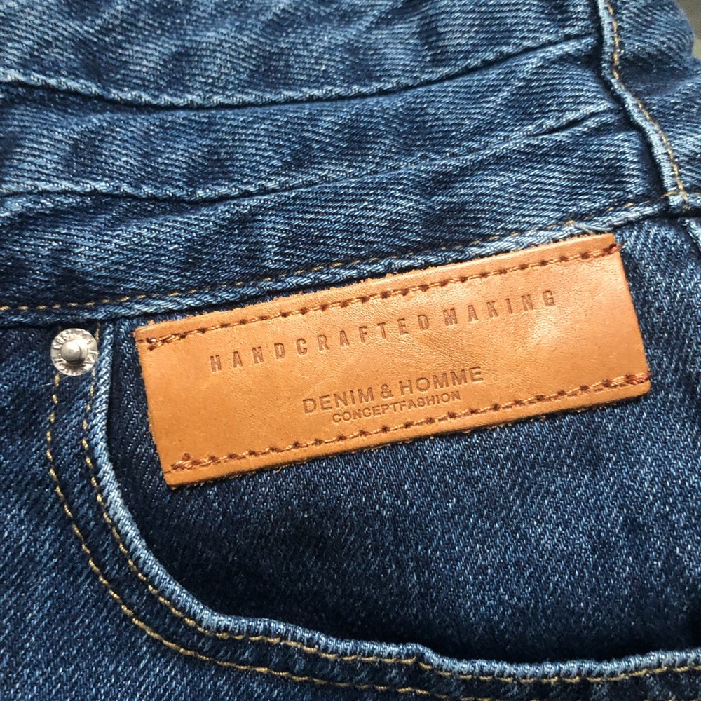 Denim & Homme Cut Offs Jean Shorts Size Small New peekaboo back open back - Picture 8 of 9